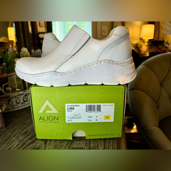 Brand New Align Luna Shoes - Picture 2 of 8